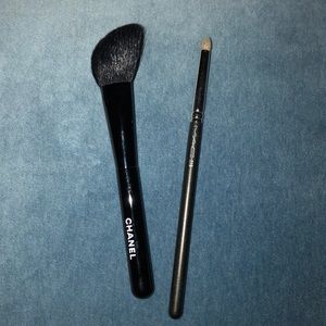 Chanel Contour Brush and Mac 219 Eyeshadow Brush